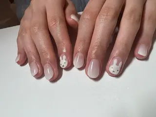 ネイル 髙城 亜紀のネイルデザイン