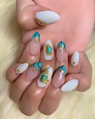 ネイル 菅野 愛花のネイルデザイン