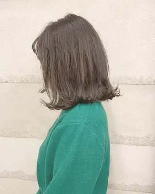 ショート 透明感/オリーブ/ グレージュ/YUKAのヘアスタイル