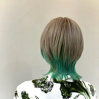 ミディアム カラー タケダ ホノカのヘアスタイル