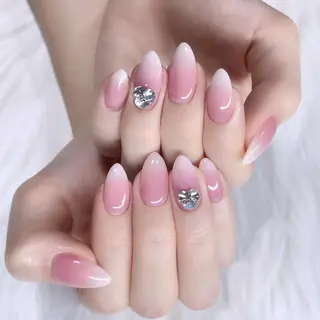 ネイル Queens テイのネイルデザイン