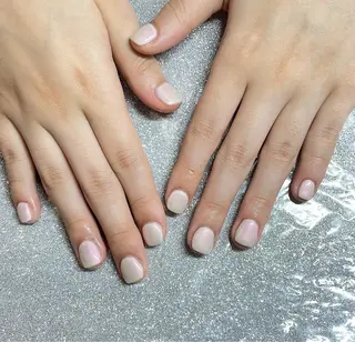 ネイル VIERU 🌈🎀💖のネイルデザイン