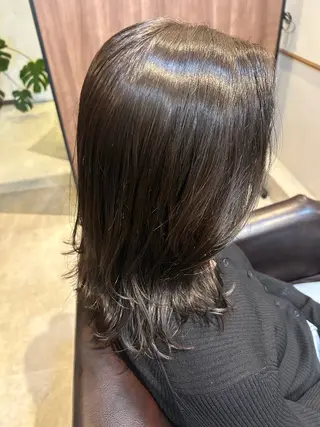 ミディアム カラー ヤマダ タケトのヘアスタイル