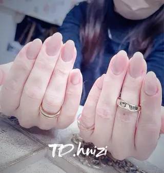 ミディアム めぐみのネイルサロン 惠のネイルデザイン