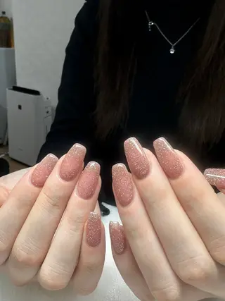 ネイル Kaka_ パラジェル、長さだしのネイルデザイン