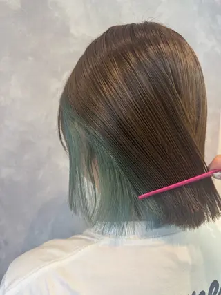 ショート カラー ヒヨシ ルナのヘアスタイル