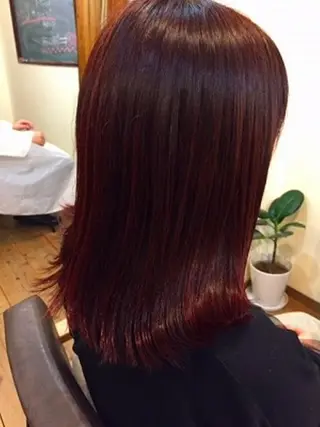 ミディアム カラー nest  のヘアスタイル