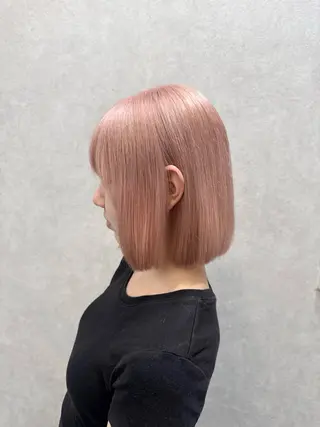 ミディアム karin ボブハイトーンのヘアスタイル