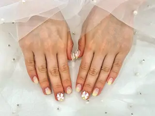 ネイル Luna 烏丸店所属・竹田 美羽のネイルデザイン