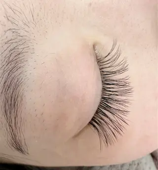 マツエク・マツパ りな☘️ 池袋のマツエク・マツパデザイン