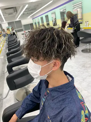 ミディアム カラー パーマ ヘアアレンジ メンズ 艶カラー の達人のヘアスタイル