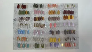 ネイル CHOUETTE所属・CHOUETTE Shioriのネイルデザイン