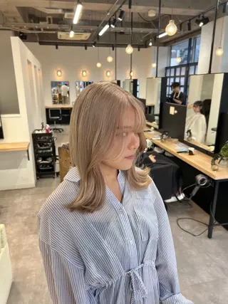 セミロング Shu🐻‍❄️ / giinii 横浜のヘアスタイル