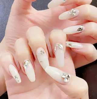 ネイル RAFFINE haru🦋🩵のネイルデザイン