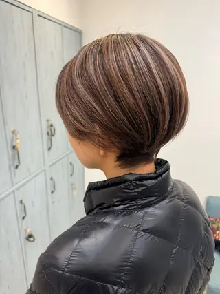 ショート YUME/ ブリーチ／ハイライトのヘアスタイル