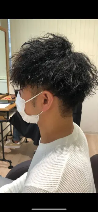 ショート カラー パーマ メンズ kiitos所属・関西センターパート メンズモデル募集のヘアスタイル