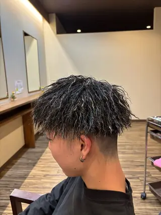 パーマ メンズ HAIR＆BEAUTY美庵所属・パーマ特化美容師 ナガイのヘアスタイル
