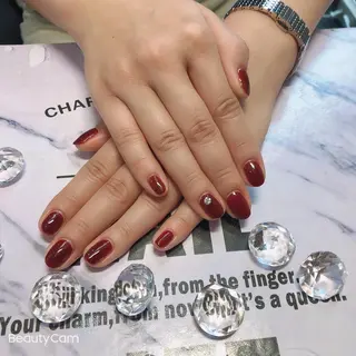 ネイル Guarendo錦糸町店所属・ガレンドウ 白澤 愛子のネイルデザイン