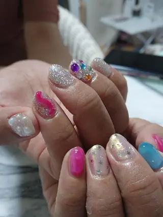 ネイル QULEONAIL所属・大城 裕麻のネイルデザイン