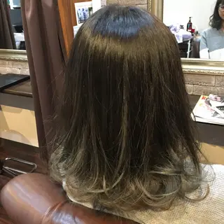 セミロング カラー HairDesign Azurのヘアスタイル
