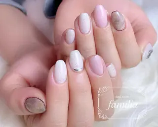 ネイル -nailroom- familiaのネイルデザイン