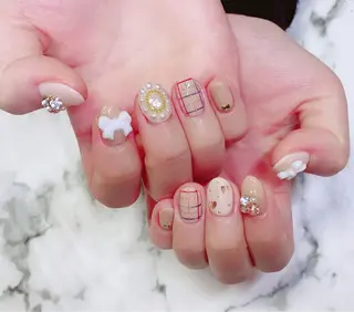 ロング カラー ネイル Q Free nailsのネイルデザイン