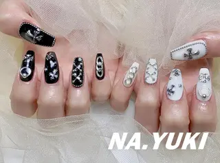 ネイル 🌷 Mooning 🌷のネイルデザイン