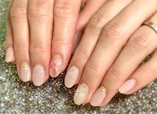 ミディアム BURGUNDY 🌹eriのネイルデザイン