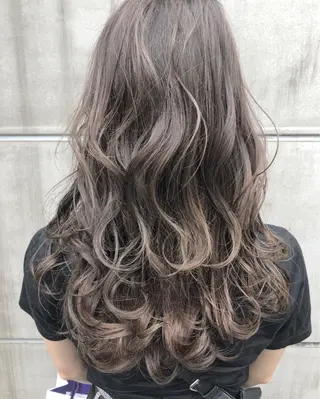 ミディアム カラー Ways TOKYO所属・北間 寛哉のヘアスタイル