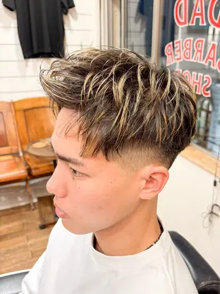 ショート カラー メンズ DAD　BARBERSHOP所属・三宮メンズカット ヨシイッキのヘアスタイル