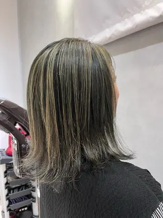 カラー G.O.A.T hair所属・Karen ✂︎GOAThairのヘアスタイル