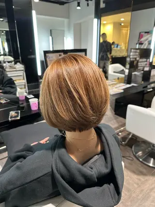 ミディアム レイヤー/艶カラー ROKUのヘアスタイル