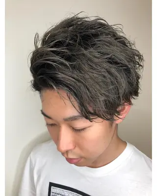 ショート カラー メンズ メンズヘア特化 崎田 成人のヘアスタイル