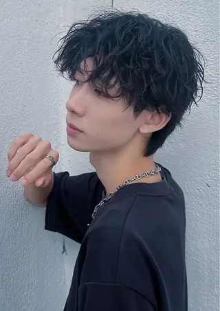 カラー パーマ メンズ RACCOON.TOKYO 渋谷店所属・メンズカット🐺 パーマ特化🔥舜のヘアスタイル