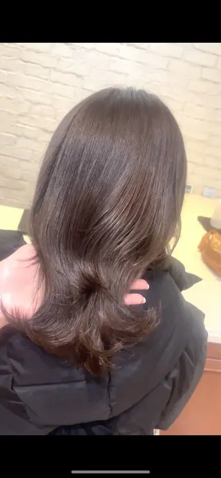 ミディアム カラー BEBE所属・ご新規様限定 透明感カラーKANAのヘアスタイル