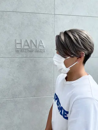 ミディアム HANA by RIZのヘアスタイル