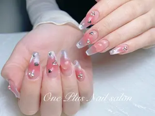 ネイル One Plus Nail Salonのネイルデザイン
