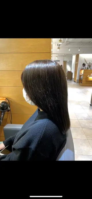 セミロング amber池袋所属・美髪矯正・ブリーチ 矯正🫧秋元ゆたかのヘアスタイル