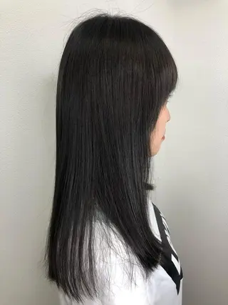 セミロング 髪質改善ayame 横山諒のヘアスタイル