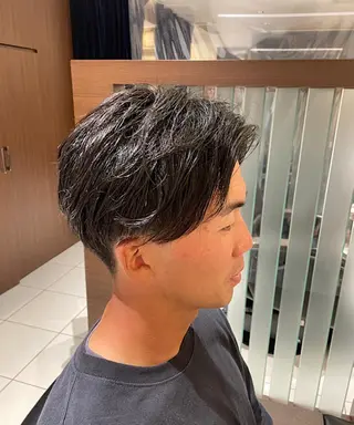 ミディアム パーマ メンズ NEXUS ZA FIRST 銀座所属・岡崎 隆晟のヘアスタイル