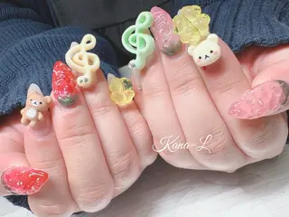 ネイル 芦辺 香奈のネイルデザイン