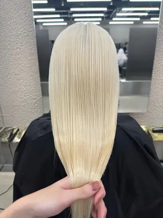 セミロング カラー 鈴木/ミルクティー/ ブリーチ/ボブ/のヘアスタイル