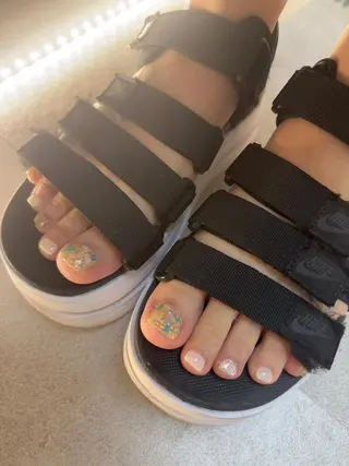 ネイル Trinity ネイリストスタッフのネイルデザイン