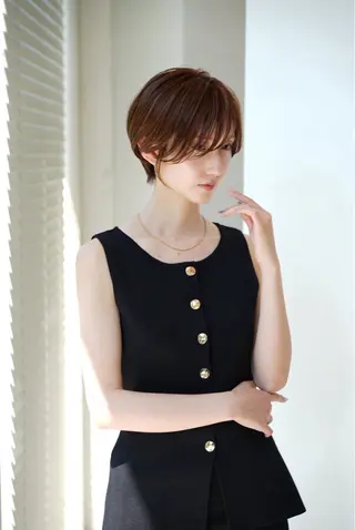 ショート カラー 八幡 空乃のヘアスタイル