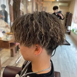 カラー パーマ メンズ 樽川翔/フェザーパー マ/シャドウパーマのヘアスタイル