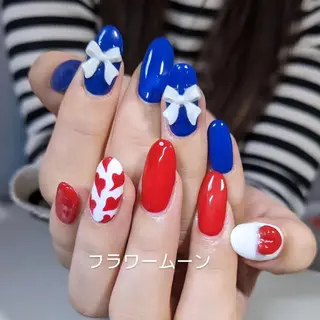 ネイル フラワー ムーンのネイルデザイン