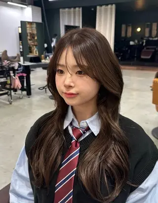 ロング カラー sopi by invitation所属・ ここね︎︎/透明 感カラー/ナチュラルのヘアスタイル