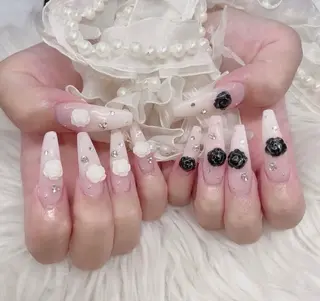 ネイル Hin Nail Osaka所属・Hin Nailsのネイルデザイン