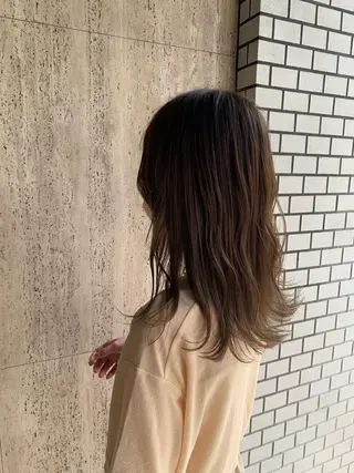 セミロング 🎀FERIA梅田 出村谷　沙保🎀のヘアスタイル