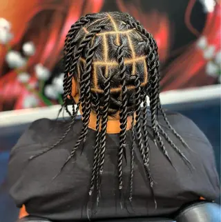 ロング メンズ BarberShop Un-fil所属・TAIGA -BARBERのヘアスタイル